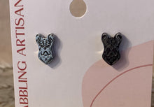 Load image into Gallery viewer, The Dabbling Artisan - Earrings